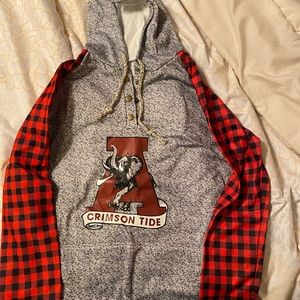 University of Alabama hooded shirt NEW!